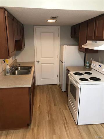 Foto del edificio - 8 Jardin Ct