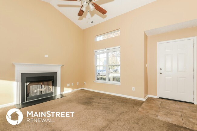 Building Photo - 4105 Runaway Cir