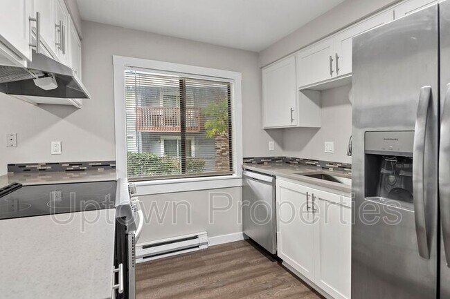 Foto del edificio - 5660 SW 180th Ave