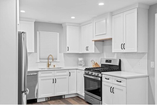 Foto del edificio - 306 Plantation St