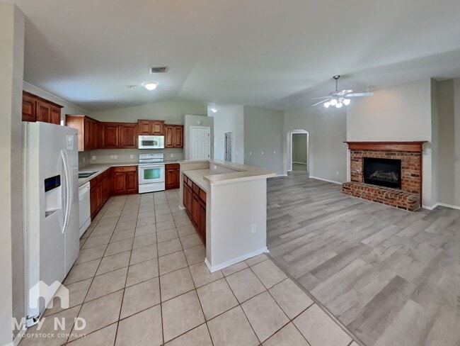 Building Photo - 13301 SW 2nd St