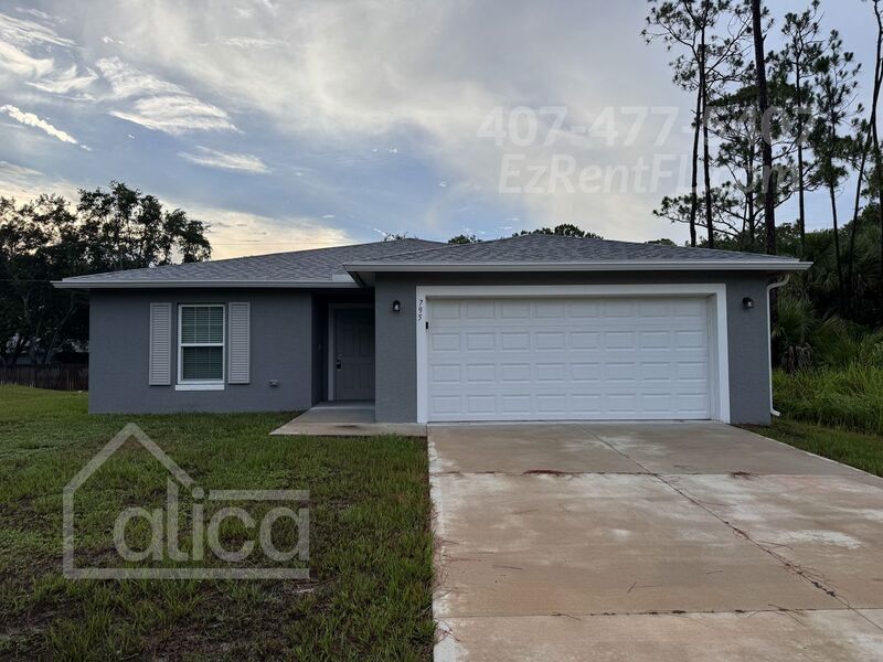 Foto principal - 795 Carousel St SE