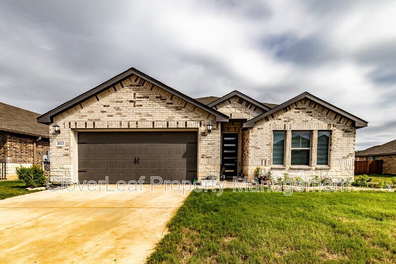 Foto principal - 3033 Casillero St