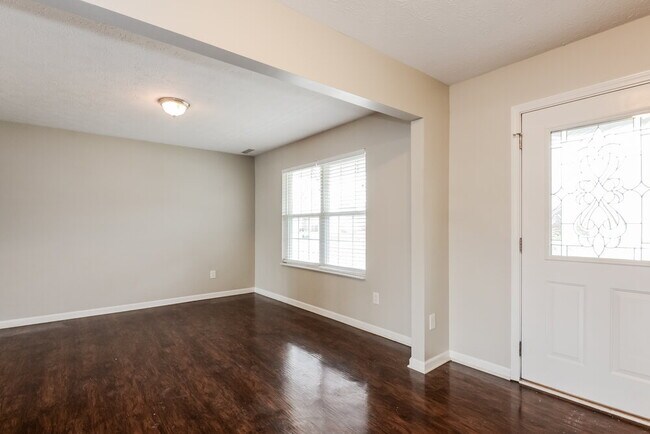 Building Photo - 6836 Governors Pointe Blvd