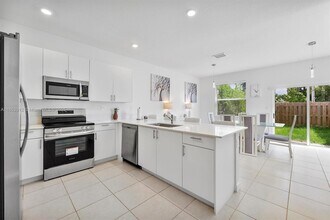 Building Photo - 29269 SW 162nd Ct