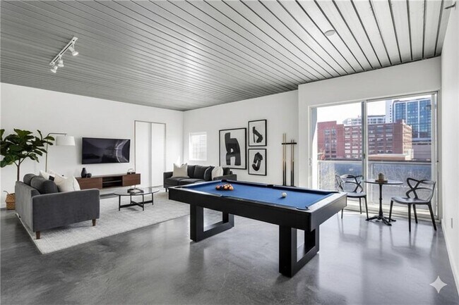 Foto del edificio - 620 Glen Iris Dr NE