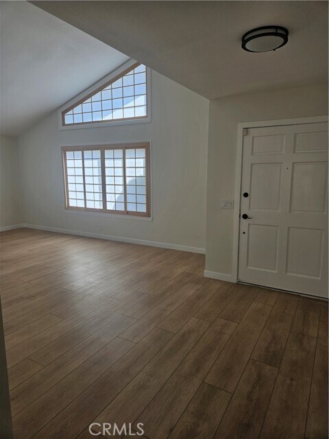 Building Photo - 6801 Glen Dr