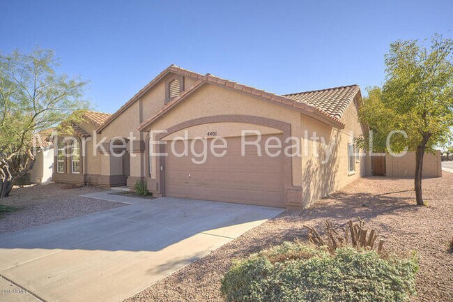 Building Photo - 4Bed/2Bath House at 48th St/Warner! JOIN T...