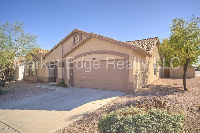 Foto del edificio - 4Bed/2Bath House at 48th St/Warner! JOIN T...