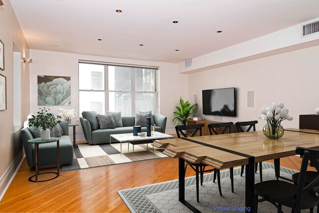 Building Photo - 24 W 45th St