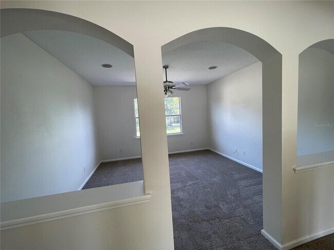 Foto del edificio - 1311 Brandon Dr