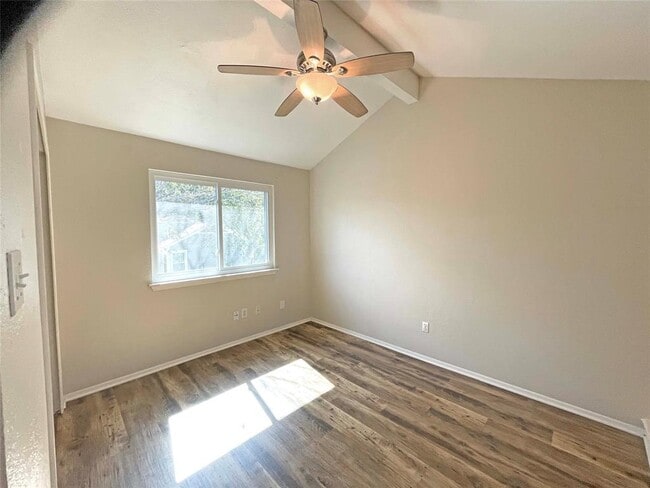 Building Photo - 2315 Claudia June Ave