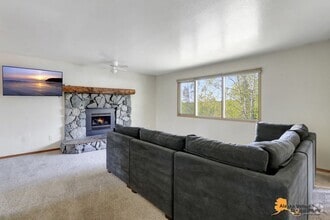 Building Photo - 6541 Bridget Cir