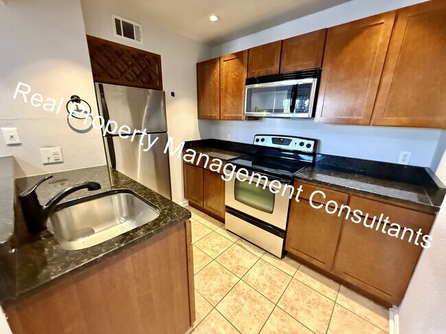 Foto del edificio - 2 Beth 2 Bath West Plaza Urban Oasis