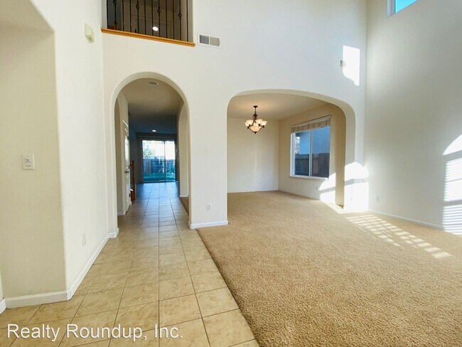 Building Photo - 4 br, 3 bath House - 10356 Stoecker Way