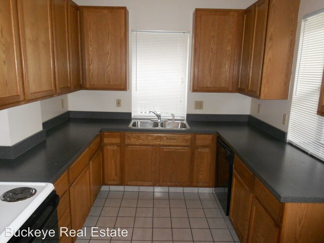 Building Photo - 88 E 18th Ave