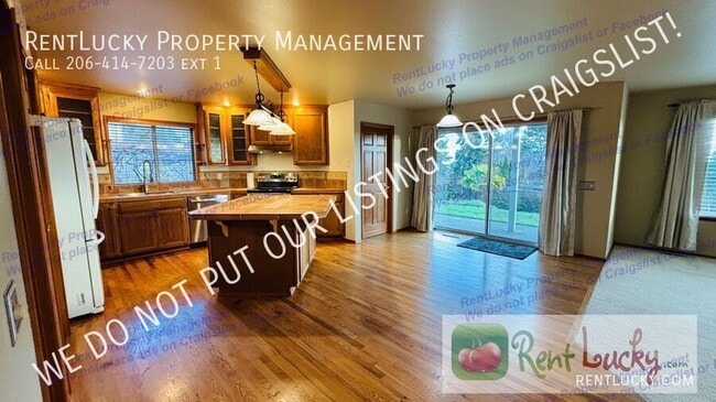 Building Photo - 5216 Ridge Dr NE