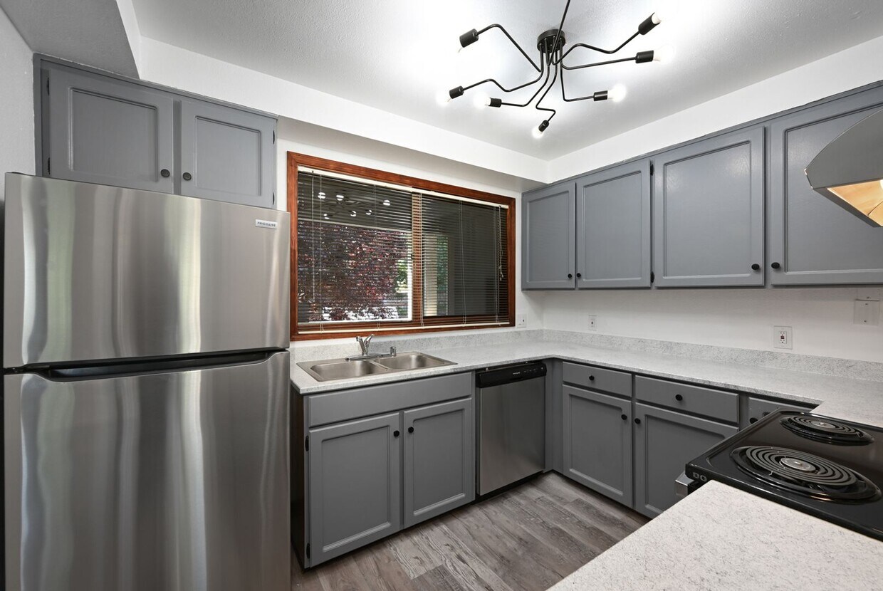 Building Photo - Arbutus Apartments