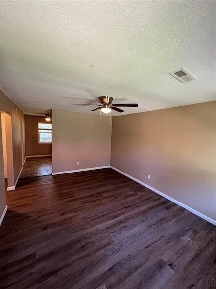 Photo - 2006 Cypress Pl Apartment