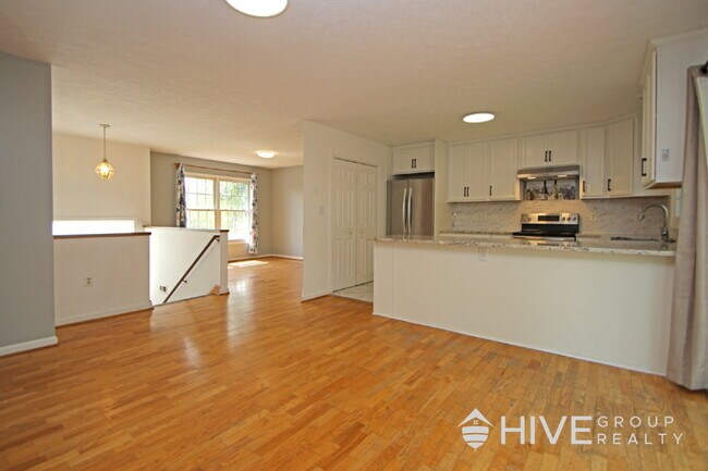 Foto del edificio - Charming Elkton Home with Space, Style, and a Prime Location!