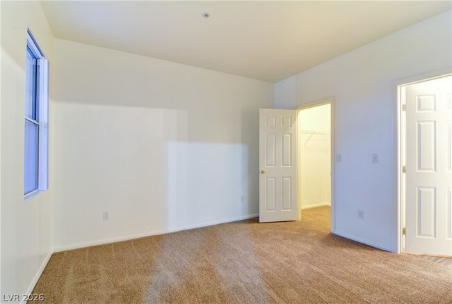 Building Photo - 6955 N Durango Dr