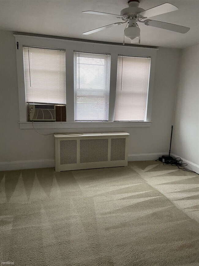 Foto del edificio - 2 br, 1 bath  - 2908 Linwood Ave