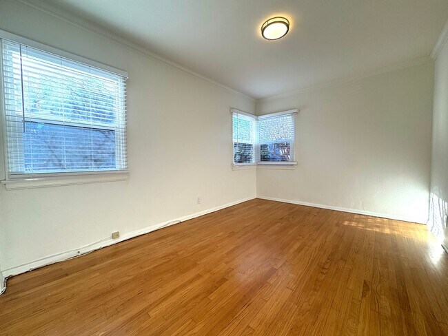 Foto del edificio - 2800 St George St