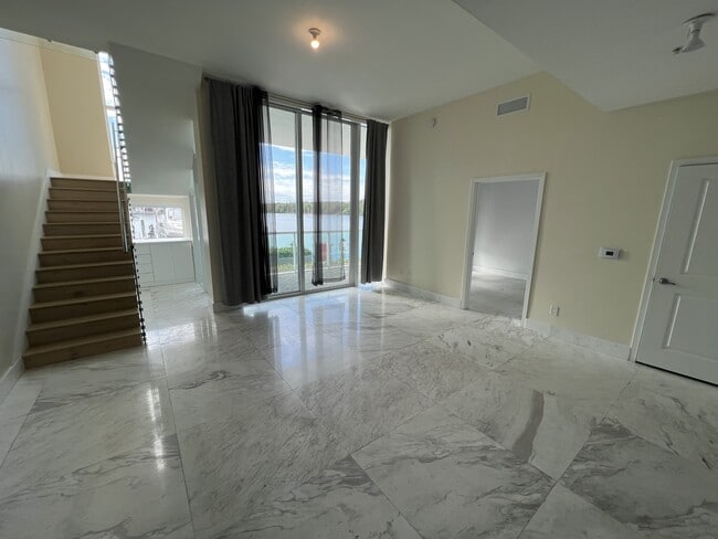 Photo - 400 Sunny Isles Blvd Townhome