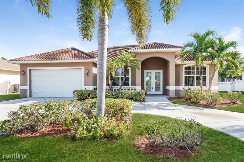 14781 Royal Oak Ct, Fort Myers, FL 33919