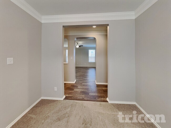 Building Photo - 10019 Placid Bay