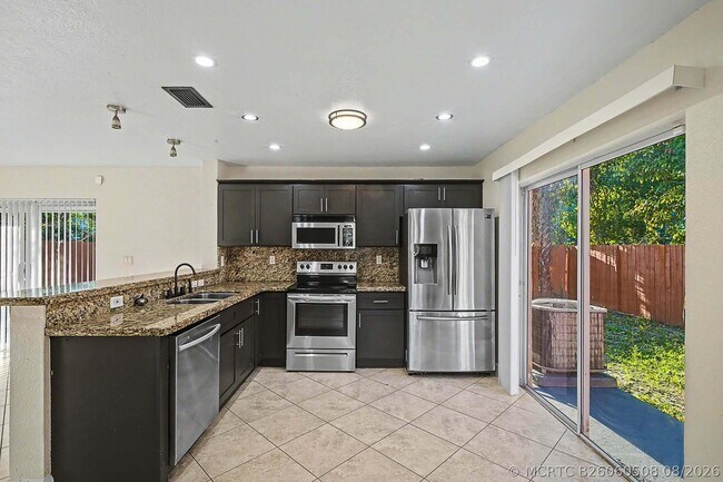 Foto del edificio - 5789 Woodland Point Dr