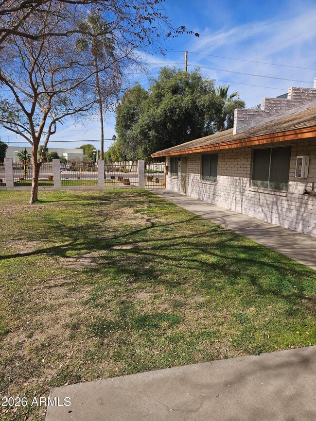 Building Photo - 6043 N 23rd Ave