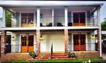 Building Photo - 417 1st St S