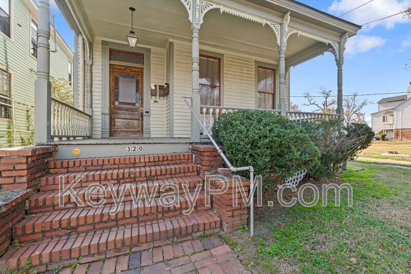 Foto principal - 320 Telfair St