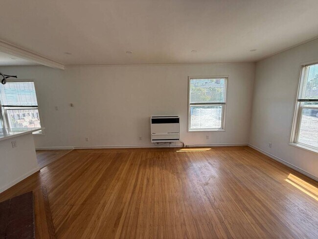 Foto del edificio - 1br - 700ft2 - Charming 8-unit apartment building. Walk to N. Berkeley BART