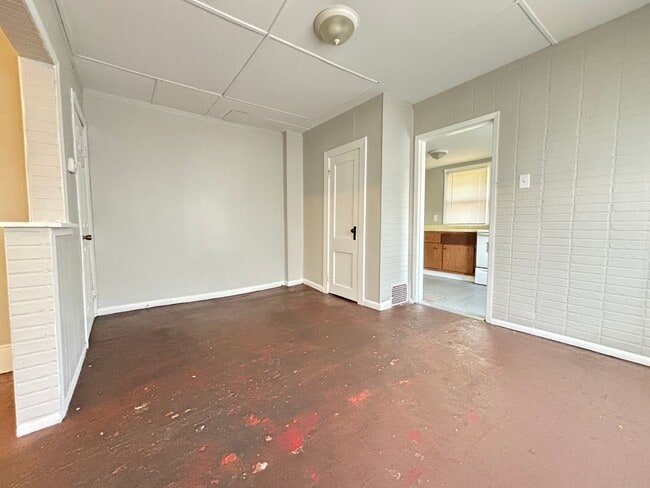 Foto del edificio - 517-517 Mertland Ave