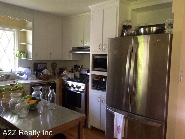 Foto del edificio - 3 br, 1.5 bath House - 513 NC Hwy 54 West