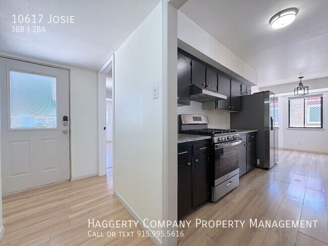 Foto del edificio - 10617 Josie-