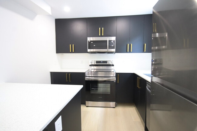 Photo du bâtiment - Brand New One-Bedroom For Rent