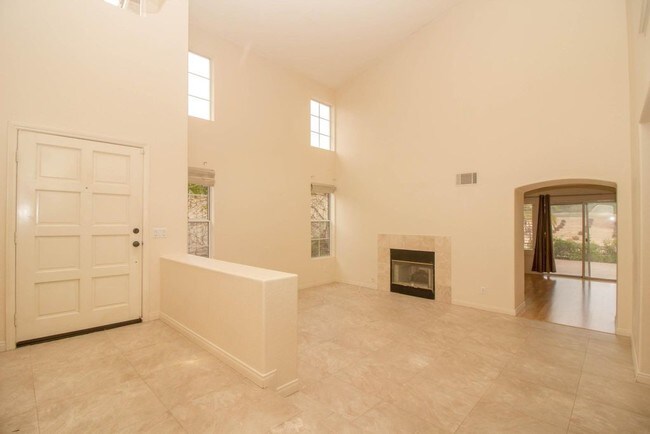 Building Photo - 1081 Torrey Pines Rd