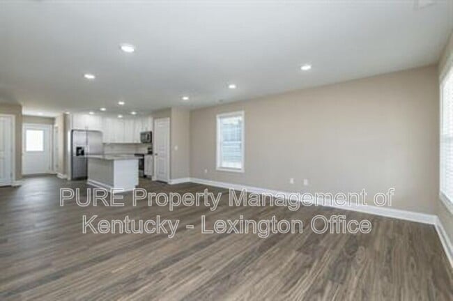 Building Photo - 1124 Kentucky Blvd