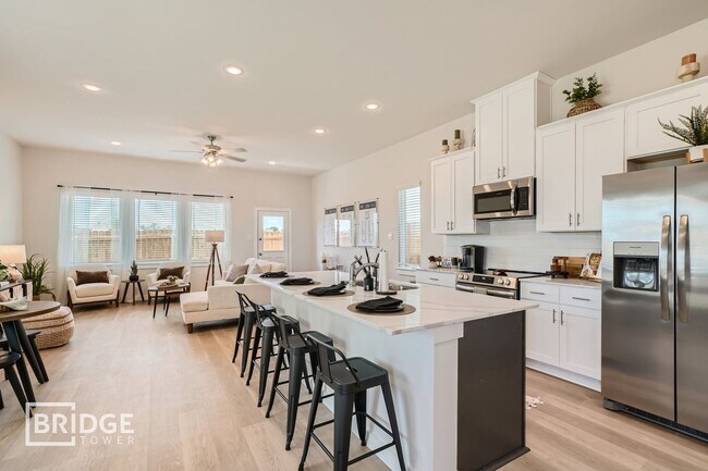 Foto del edificio - 33158 Oak Hts Pl