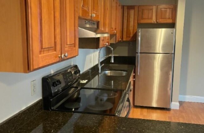 Foto del edificio - 335 Cypress St
