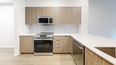 Interior Photo - Island Square