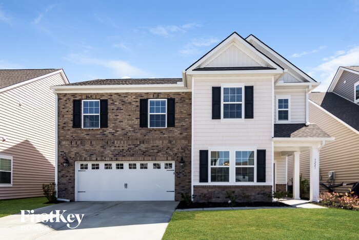 Primary Photo - 5221 American Holly Ln