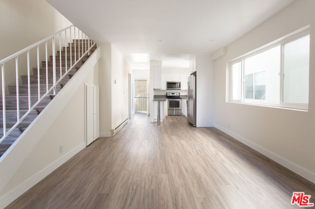 Foto principal - 5005 Pacific Ave