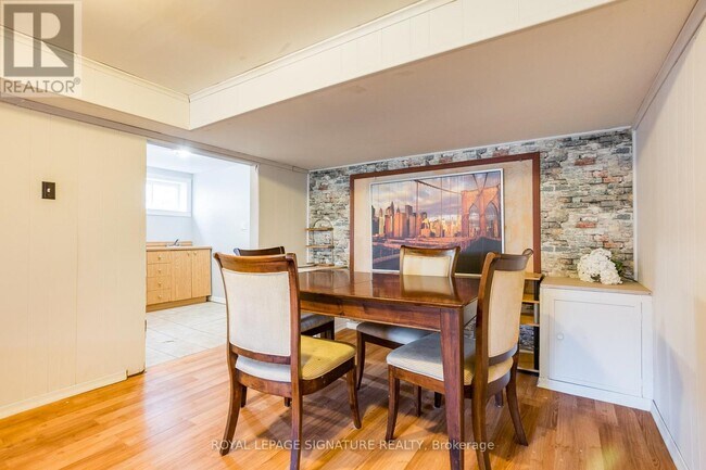 Photo du bâtiment - 144 Overture Rd