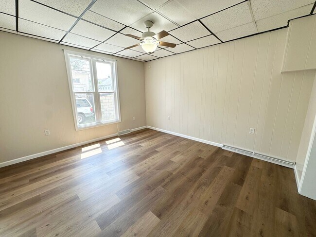 Foto del edificio - 1 Bedroom with Bonus Room in Lebanon!
