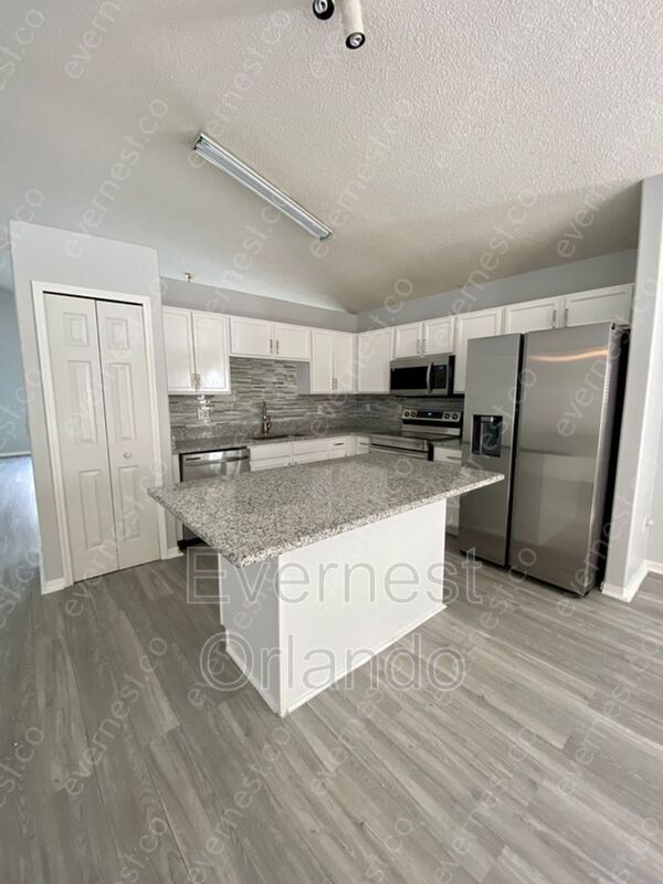 Building Photo - 4312 Willowcrest Ct