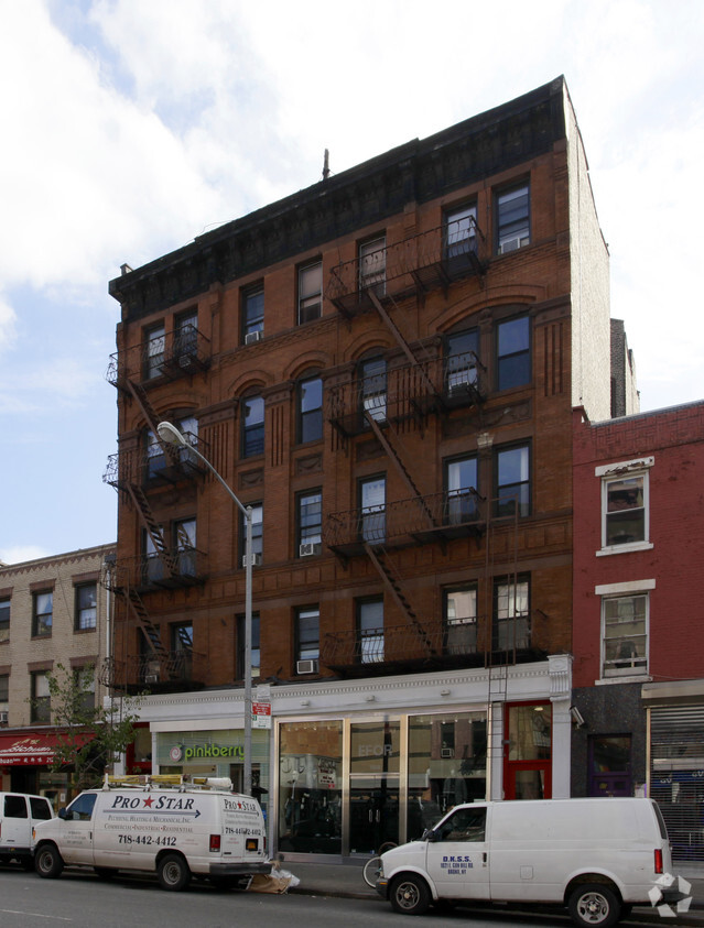Primary Photo - 168-170 8th Ave